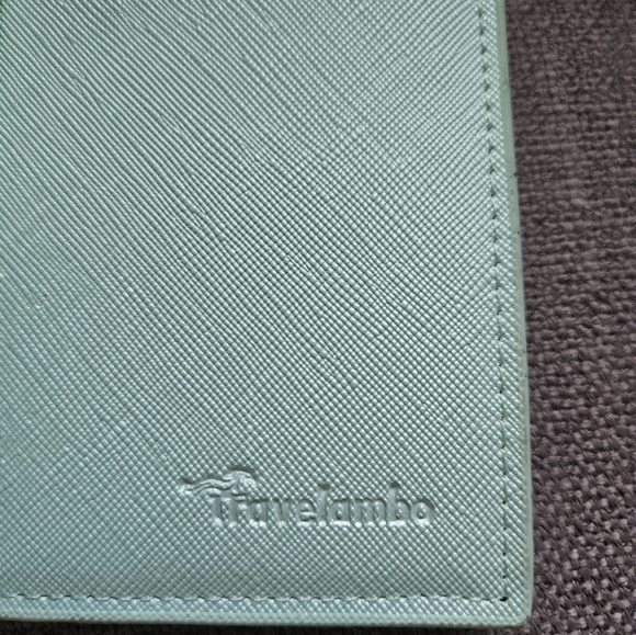 Travelambo RFID Blocking Bifold Multi Card  and Passport Case Wallet - Picture 7 of 8